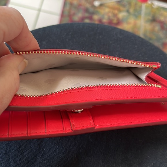 Kate Spade  NWT Long Wallet  Red/ Gold Accents ID Cards Coins  7”L x 3.5”h x 5/8 - Picture 9 of 9